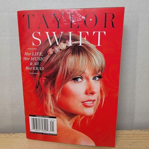 DIGEST Taylor Swift: Her Life, Her Music & All Her Eras NEW - Picture 1 of 5